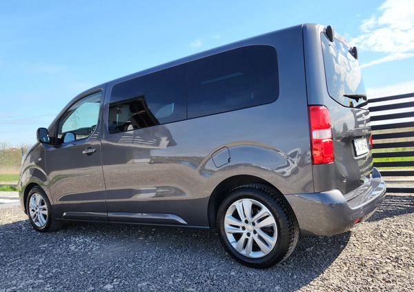 Peugeot Traveller cena 127920 przebieg: 130000, rok produkcji 2017 z Kielce małe 781